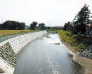 河川改修の画像