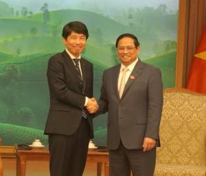 山本知事とチン首相の会談画像