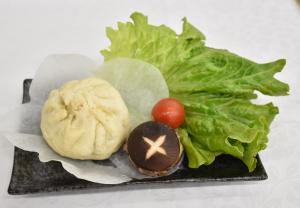 きのこごろっとゆずこしょう肉まんの写真