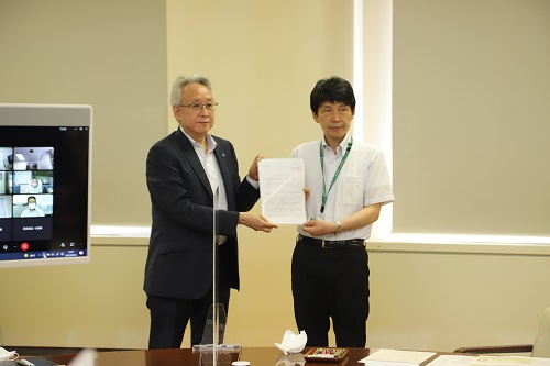 蜀咏悄・夐」蜷育セ、鬥ャ縺ョ菴占陸莨夐聞縺九i謠占ィ譖ク繧貞女縺大叙繧句アア譛ャ遏・莠? 蜀咏悄・夐」蜷育セ、鬥ャ縺ョ菴占陸莨夐聞縺九i謠占ィ譖ク繧貞女縺大叙繧句アア譛ャ遏・莠?