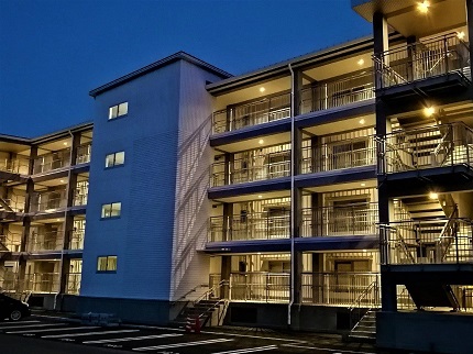 令和元年度中居県営住宅(76-E棟)住戸改善電気設備工事の写真.