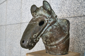 馬形埴輪の画像