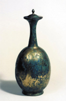 銅製水瓶の写真
