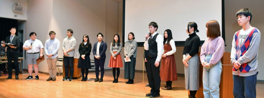 県内の大学、短大などから集まったプロジェクトメンバーの写真