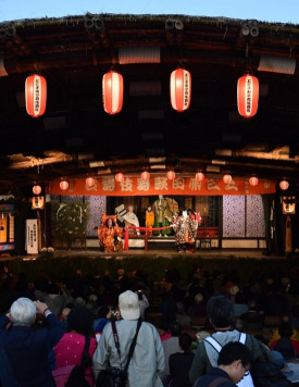 上三原田の歌舞伎舞台の画像