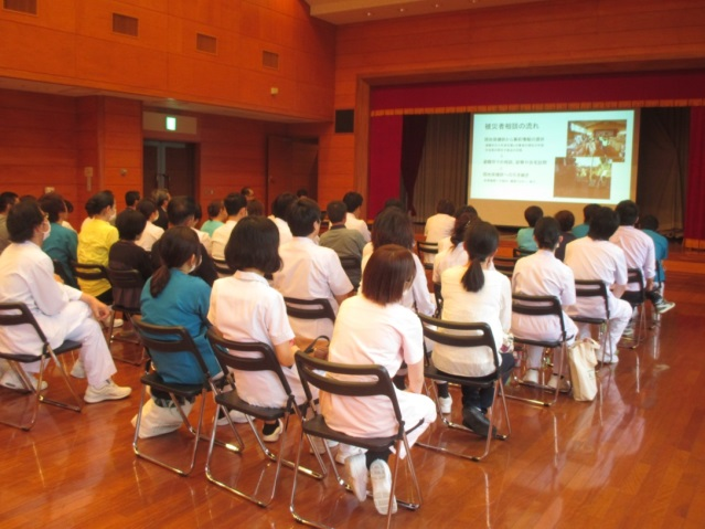 熊本地震被災地派遣者報告会の画像