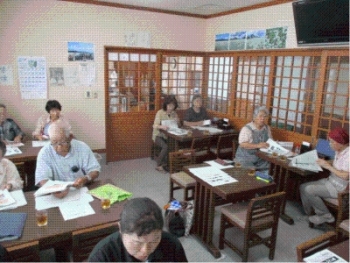 研修会の様子　～演習問題を解いて理解を深める～の写真