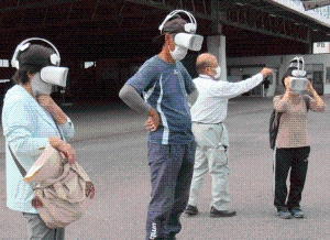 農作業事故体験VRの様子の写真