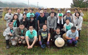 東町ほ場の収穫の様子写真