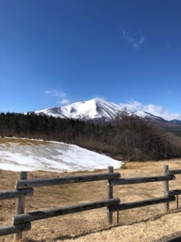 3月上旬の見晴らしまきばからの風景写真