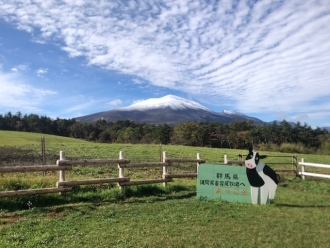 「10月下旬には浅間山に初冠雪がありました」写真