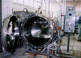 高温高圧噴射式かせ染め機（SAK-HAS-5型）の写真