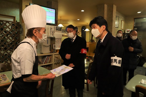 写真：協力要請する山本知事