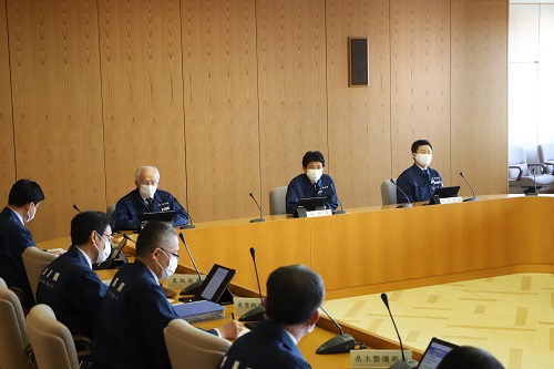 写真：対策本部会議の様子