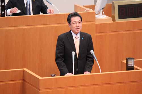 写真：井田泉委員長