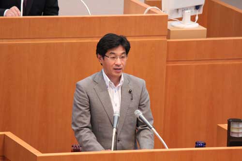 写真：総務企画常任委員会　委員長　須藤　和臣