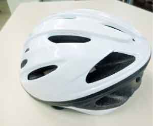 自転車用ヘルメットの写真