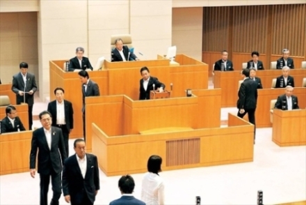 議場　副議長選挙（5月15日）の写真