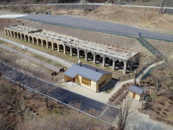 写真1旧太子駅ホッパー棟外観の写真