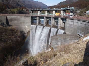中之条ダムの写真