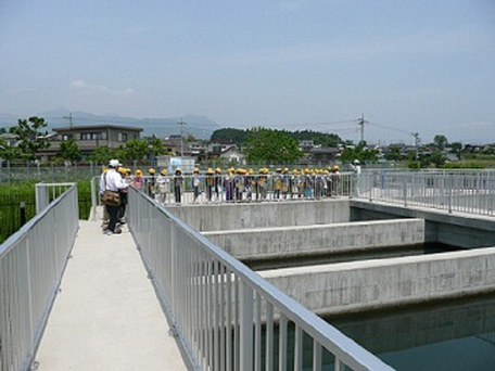 写真：浄水場（県央第一水道事務所）