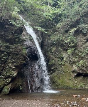 観音山不動滝の写真