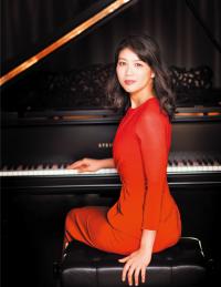 ピアニスト菊池洋子さんの写真