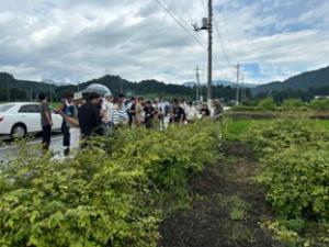 五反田地区の見学の様子の写真