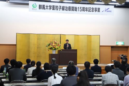 挨拶をする山本知事