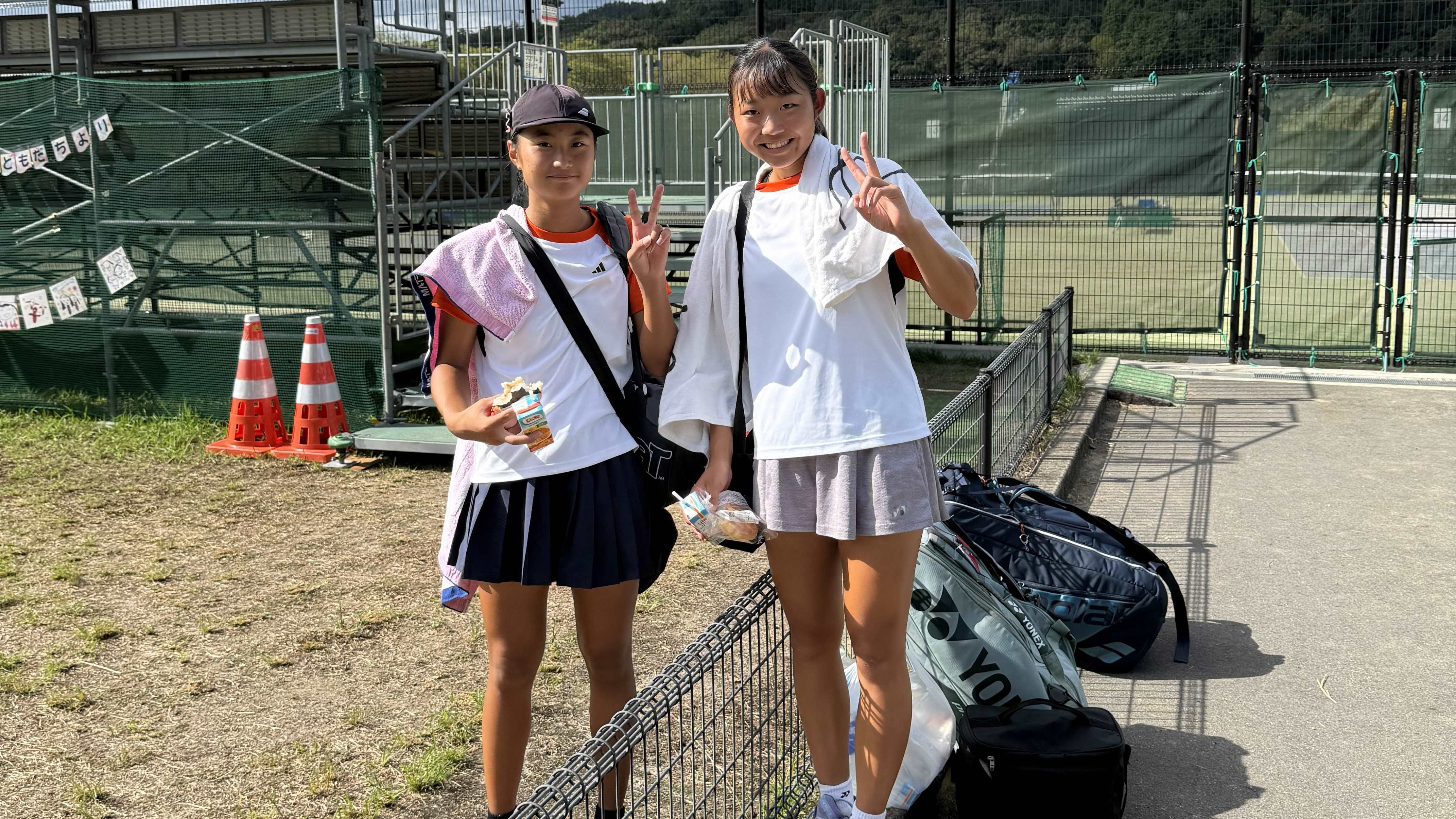 テニスジュニア選手の写真