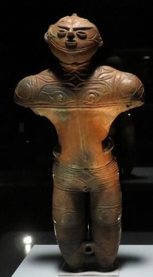 国宝　中空土偶（函館市蔵）