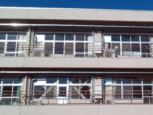 県立聾学校小学部棟ほか中央熱源空調方式個別化改修電気設備工事画像