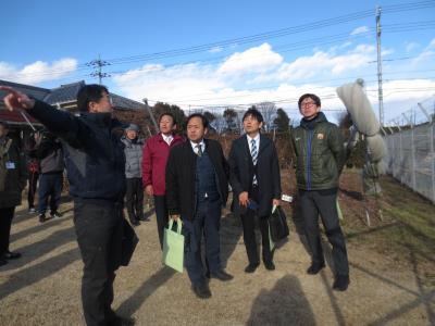 農林大学校果樹園の調査状況写真