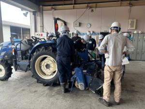 作業機脱着の様子写真