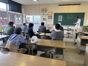 農作業安全研修の座学の様子写真