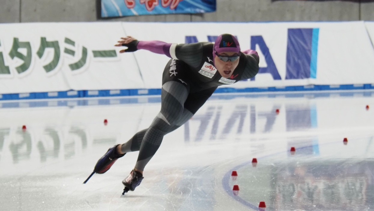 新濱選手の競技中の写真