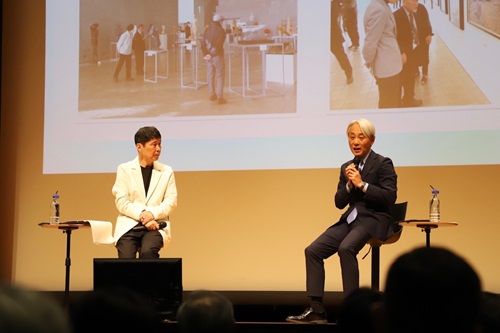 写真：知事と文化庁長官によるトークセッションの様子