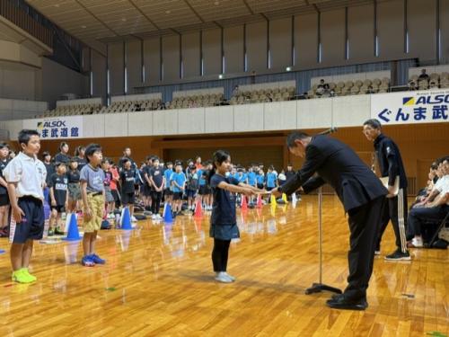 認定証授与の様子の写真