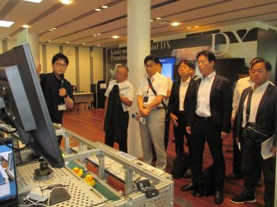 北九州産業学術推進機構視察の様子の写真