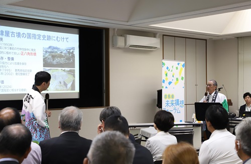 写真:山本知事と柴崎徳一郎町長