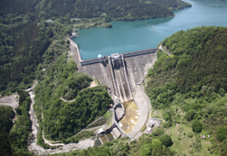 下久保ダム（発電所）の全景画像