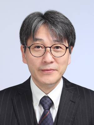 栗原淳一群馬県教育委員の顔写真