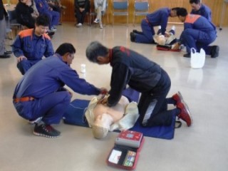 救命救急講習の様子写真
