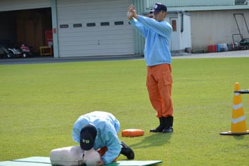 救急、心肺蘇生法の写真