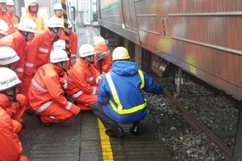 災害救助対策(鉄道事故対応)の写真