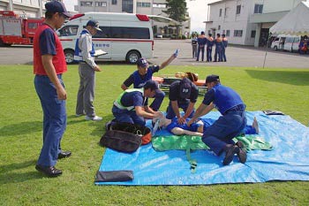 救急実技訓練の写真