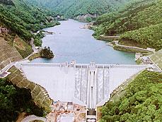 四万川ダムの画像