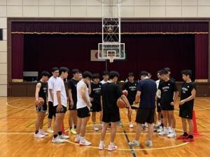 バスケ少年男子GuTS集合の写真